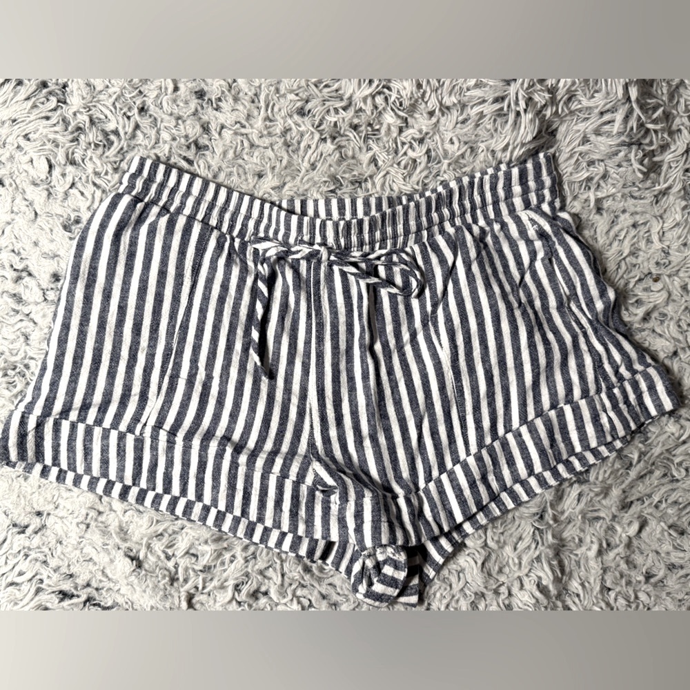 Universal Thread Navy and White Striped Shorts